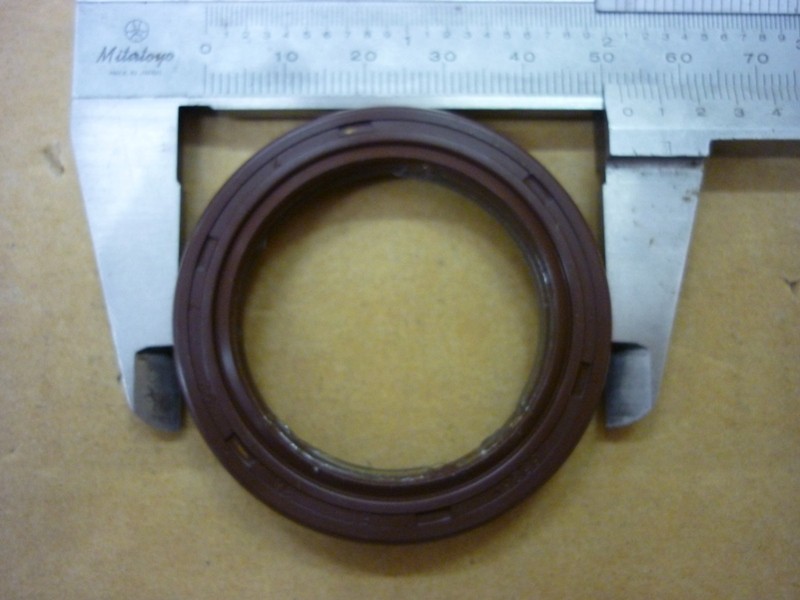 Сальник 38x52x7