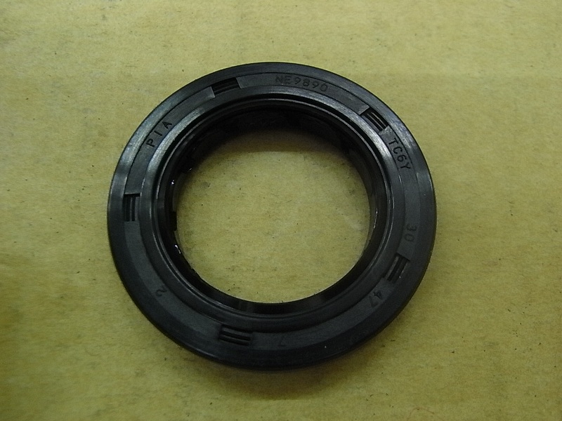 Сальник 30x47x7