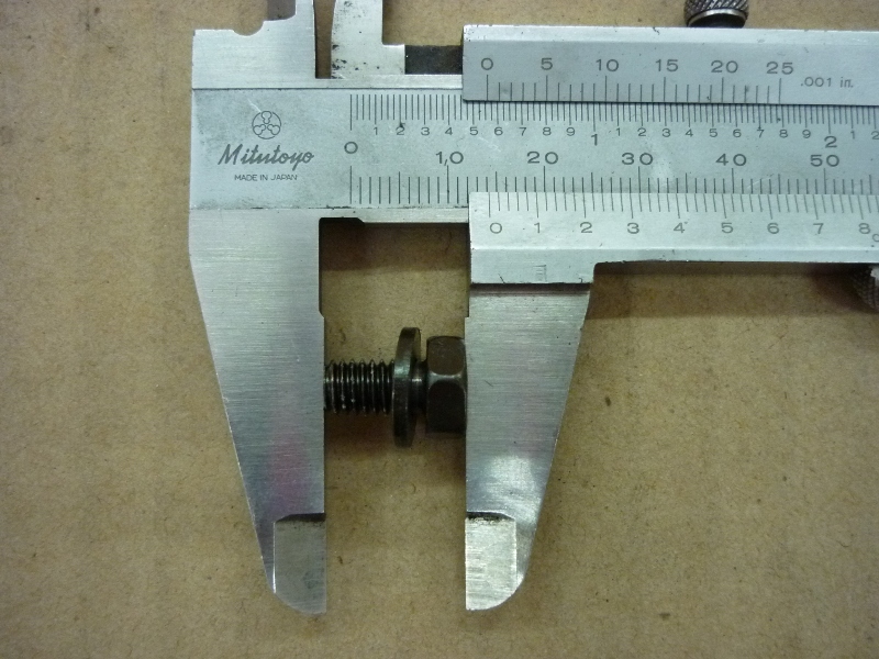 Болт с шайбой 6х10