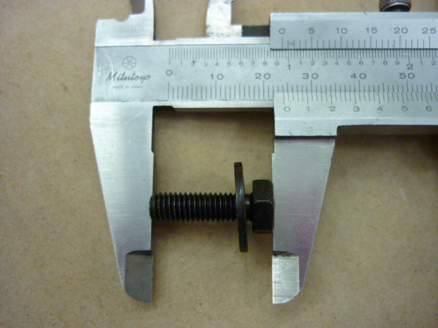 Винт с шайбой М6х20