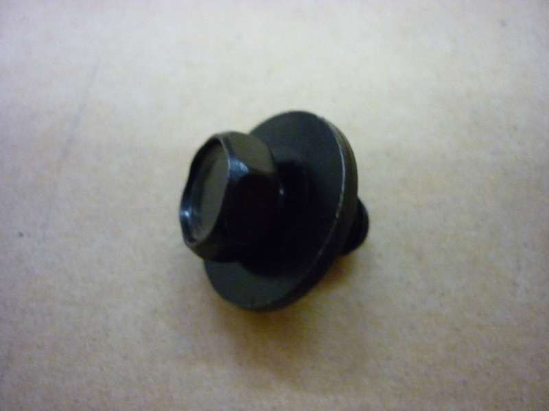 Винт с фланцем M8x14