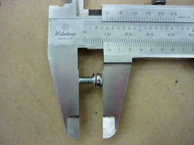 Винт с шайбой 4х8