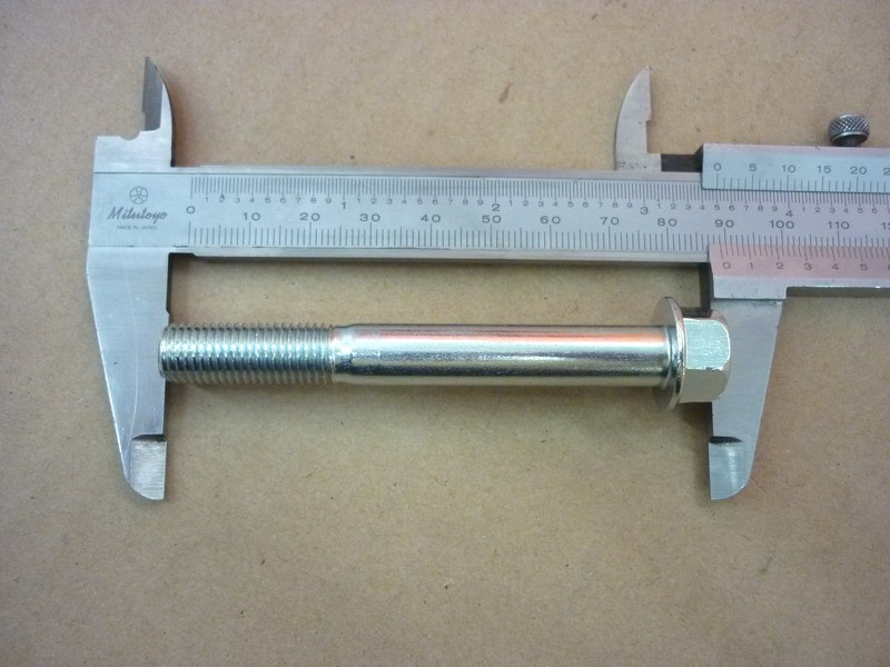 Винт с фланцем