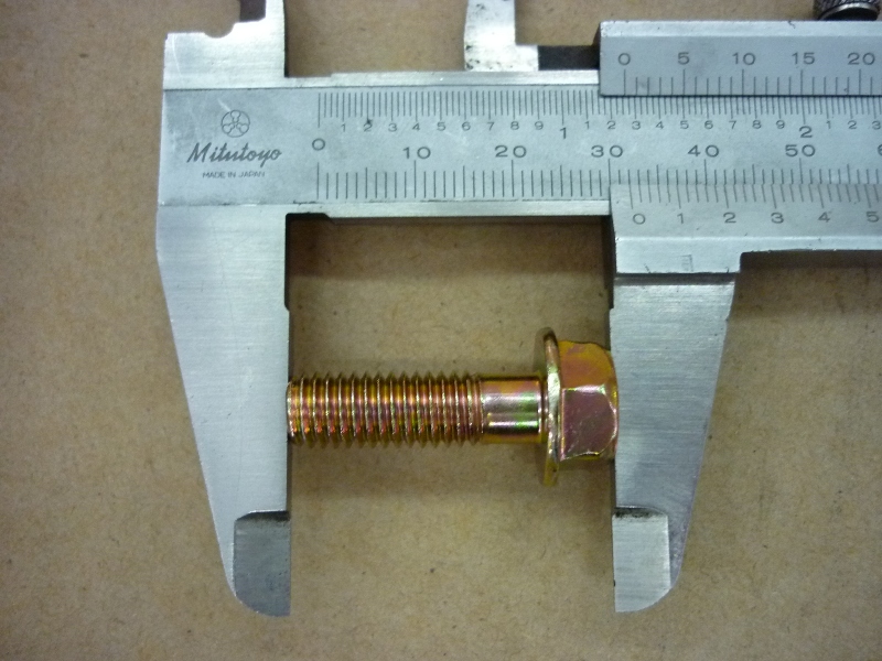 Винт с фланцем М8х25