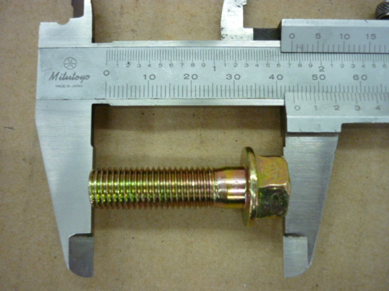 Винт с фланцем М10х35