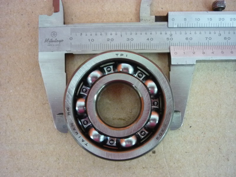 Подшипник шариковый радиальный 6304