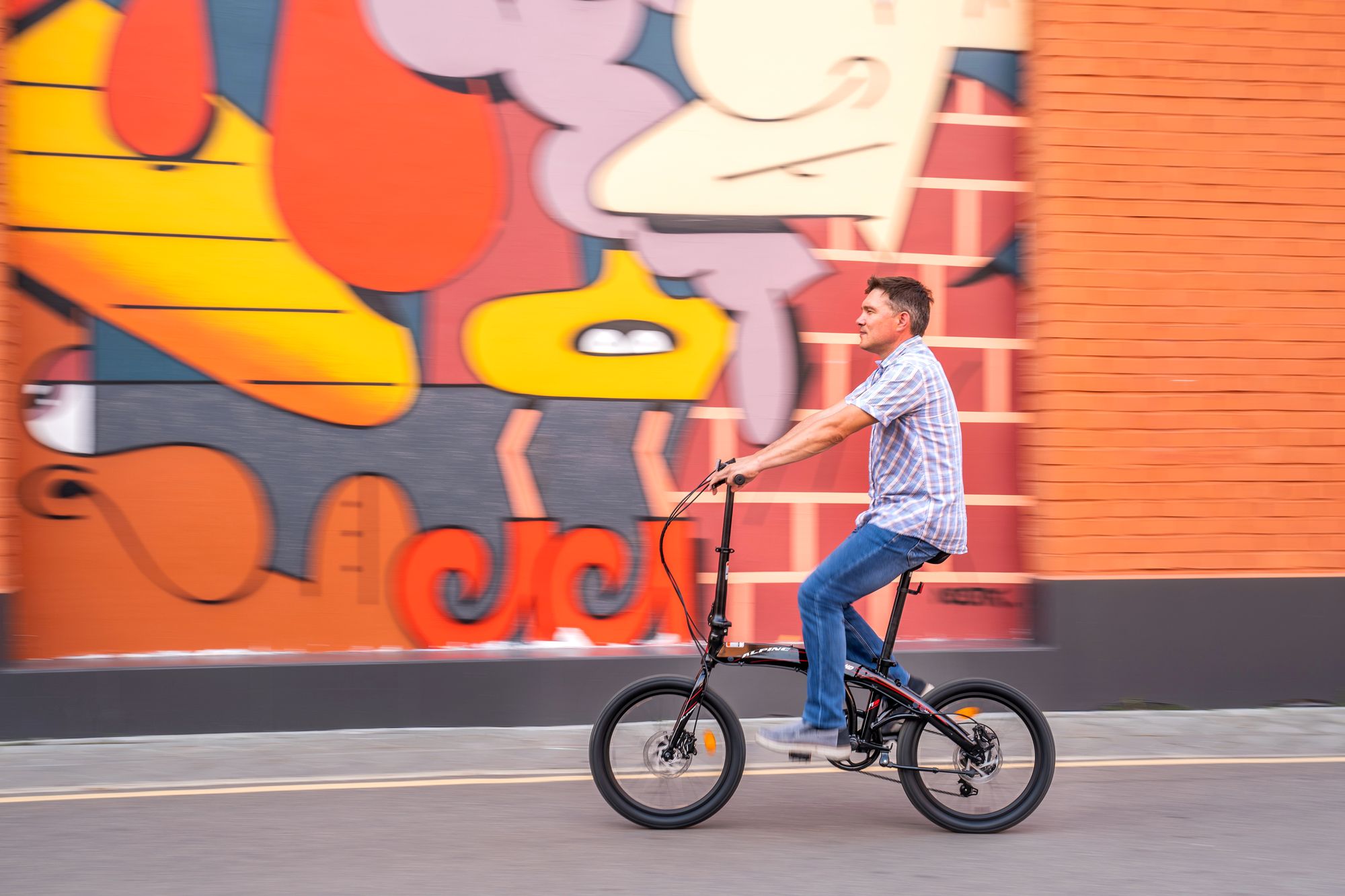 Велосипед Alpinebike F1HD, One size, 20", складной, 7 скоростей, черно-красный