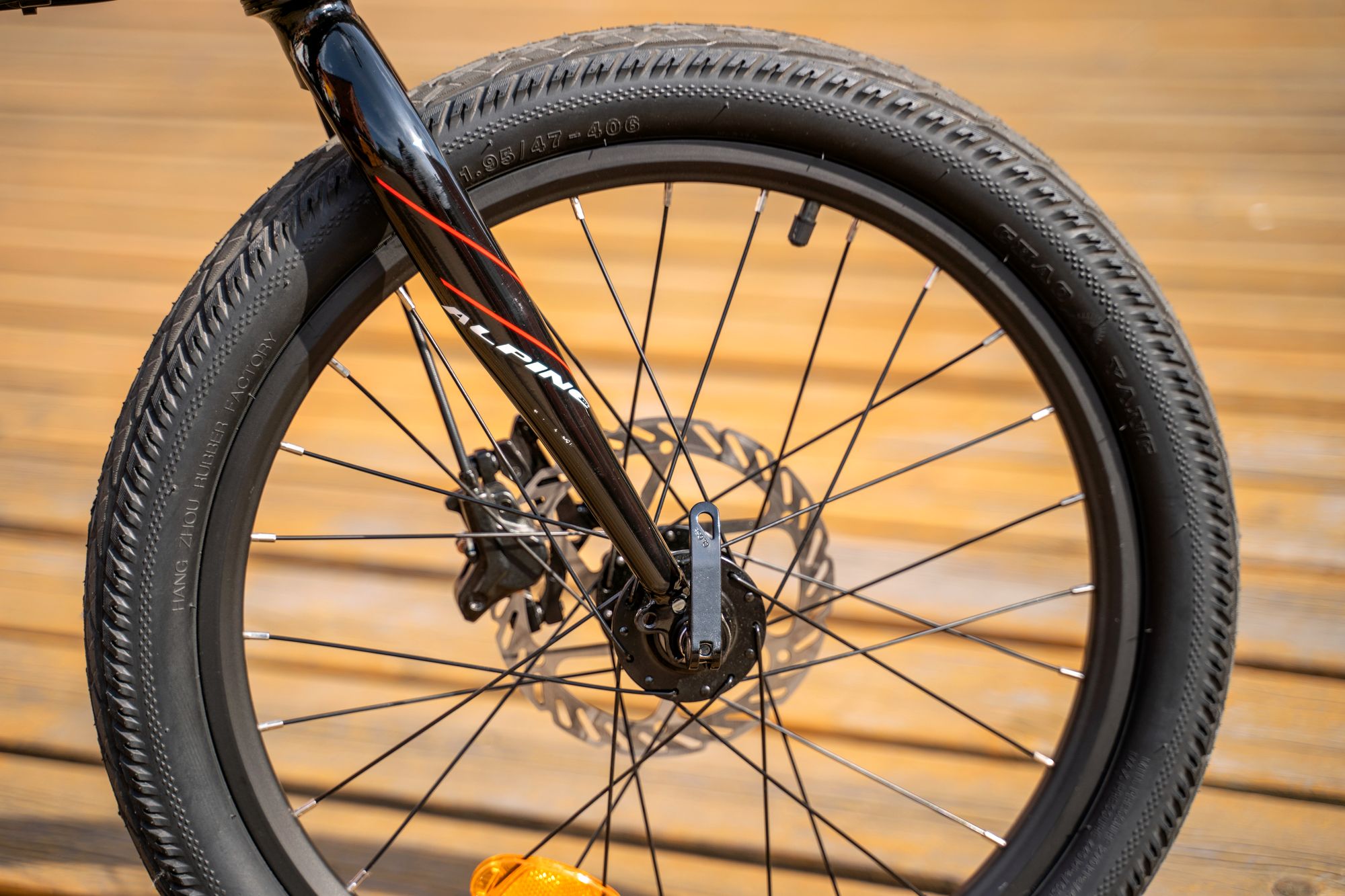 Велосипед Alpinebike F1HD, One size, 20", складной, 7 скоростей, черно-красный