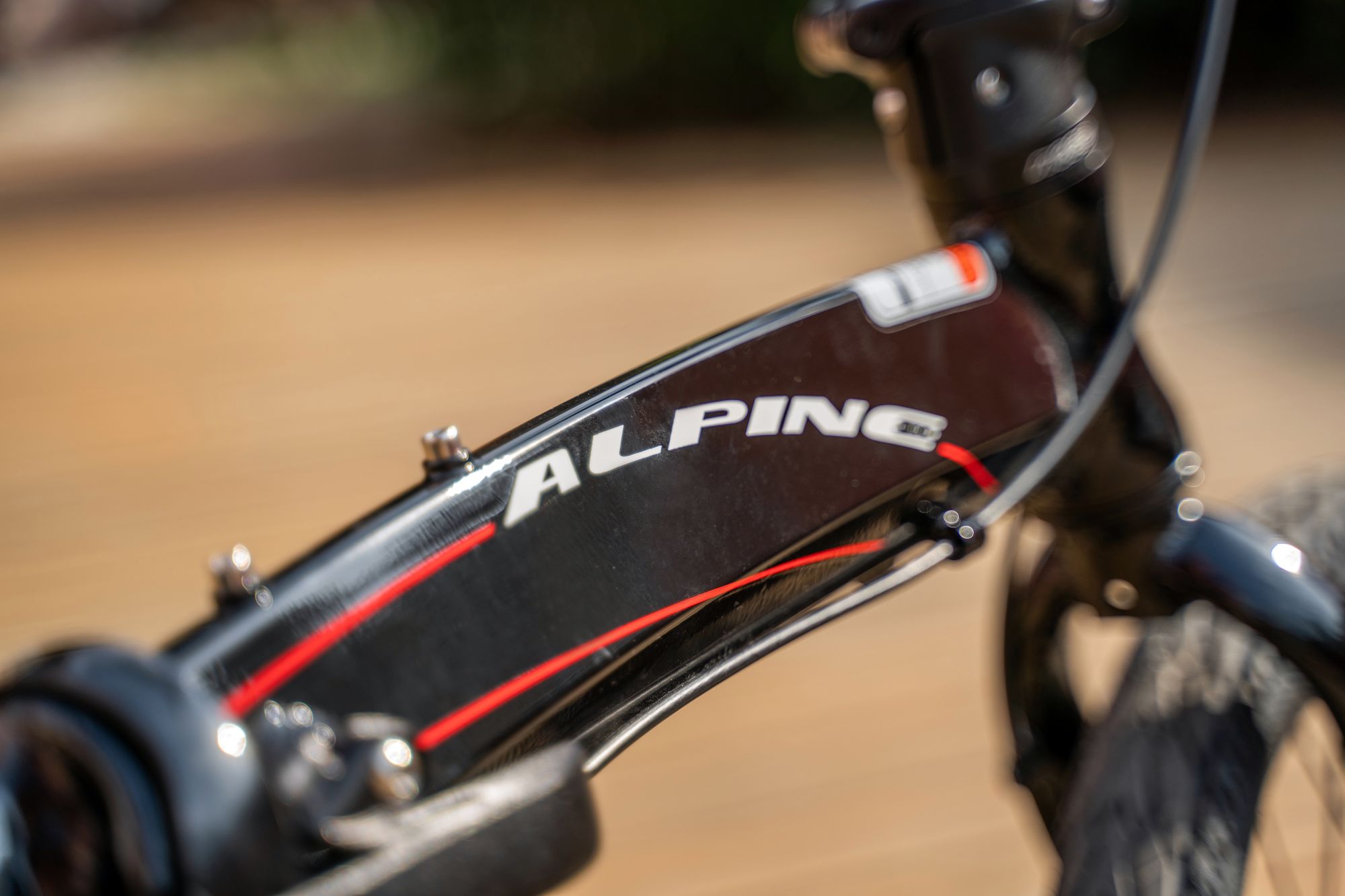 Велосипед Alpinebike F1HD, One size, 20", складной, 7 скоростей, черно-красный