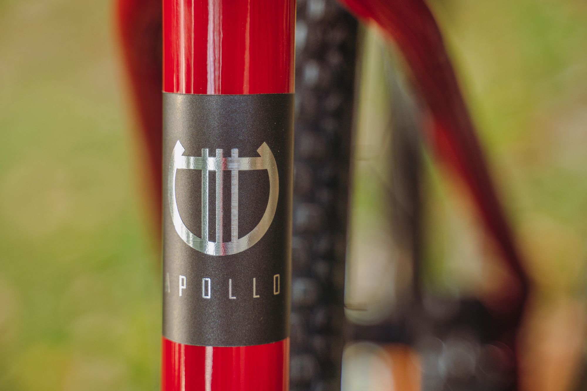 Велосипед горный Alpinebike Apollo Черно-красный