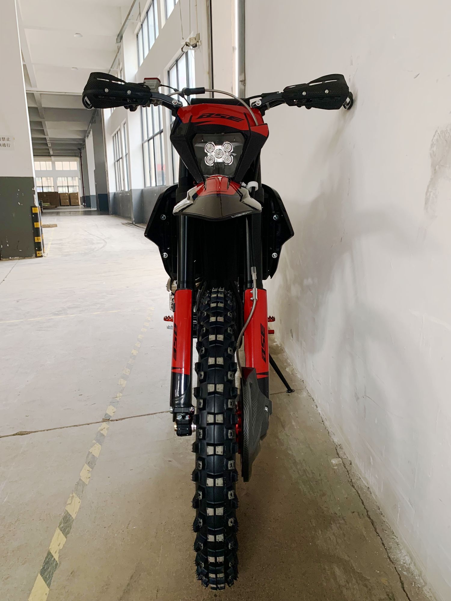 Эндуро / кроссовый мотоцикл BSE T7 Flash (ZS174-5А)