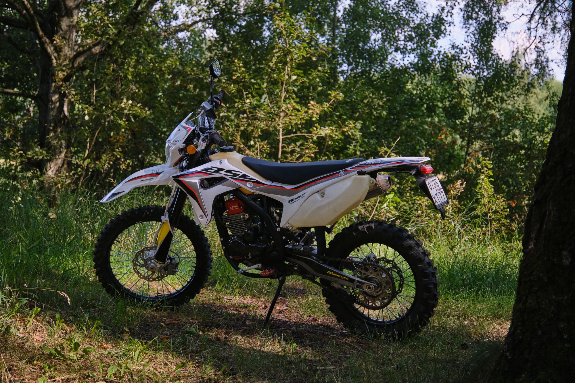 Мотоцикл BSE Z6 Y Factory Metallic (035)