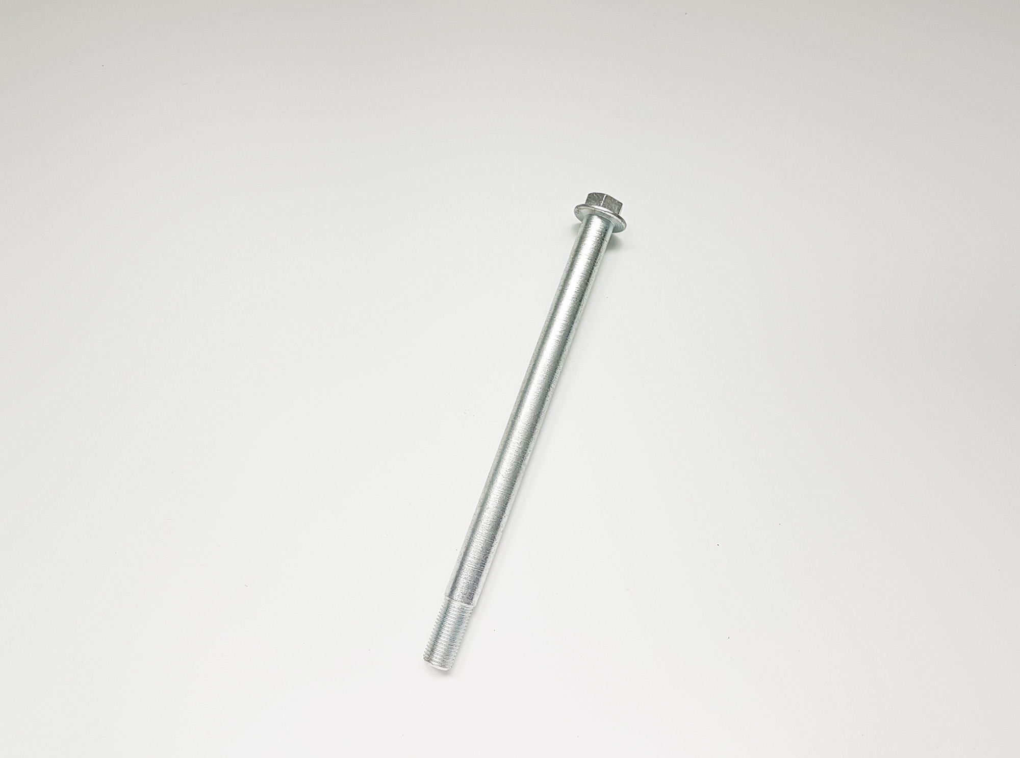 Ось колеса заднего 215*14*1.5 IPS31300380