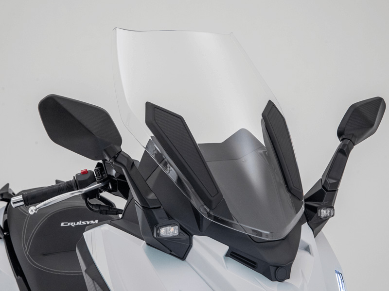 Максискутер SYM CRUiSYM 300 белый