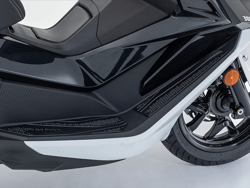 Максискутер SYM CRUiSYM 300 белый