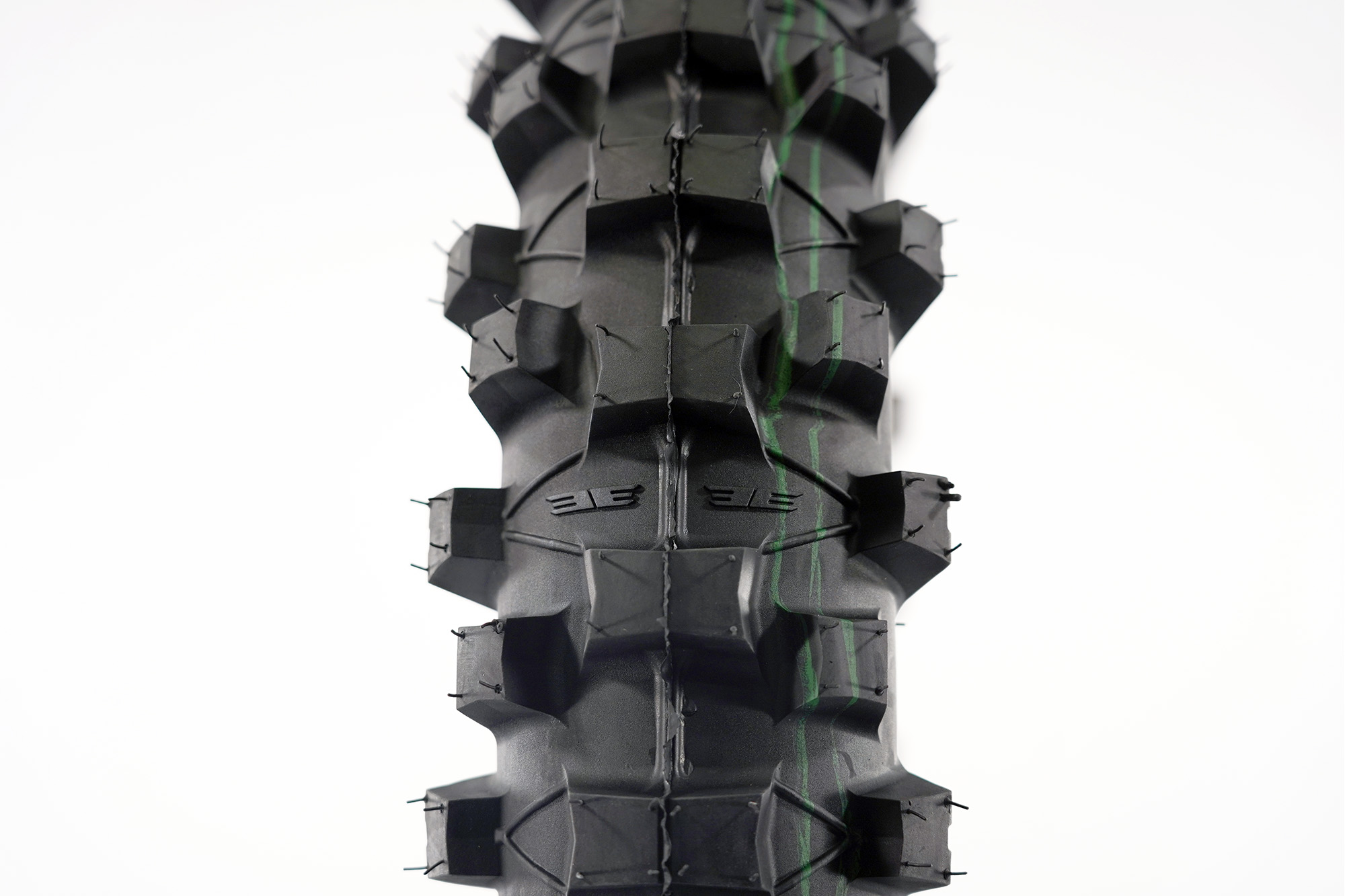 Покрышка ROQVI 120/90-18 MTS-012 super soft [2 green line]