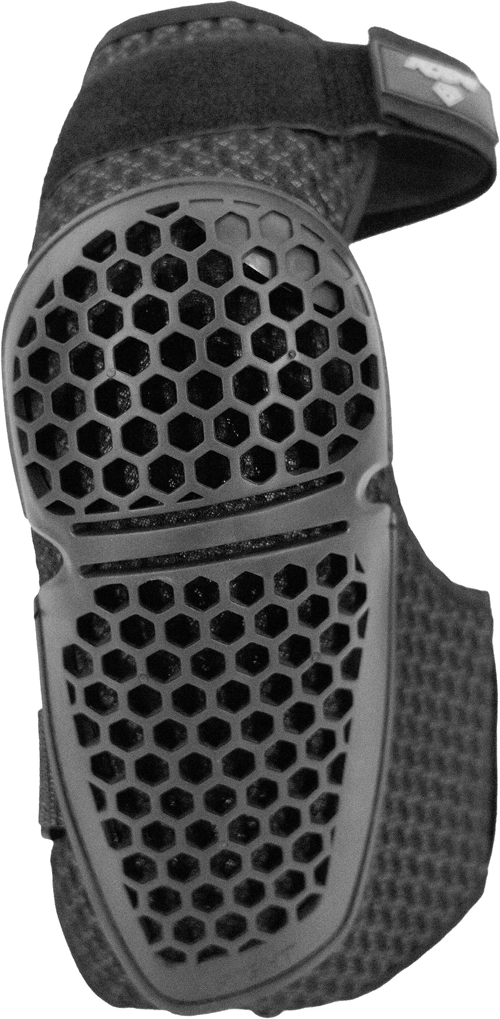 Защита колена  ROQVI JW127