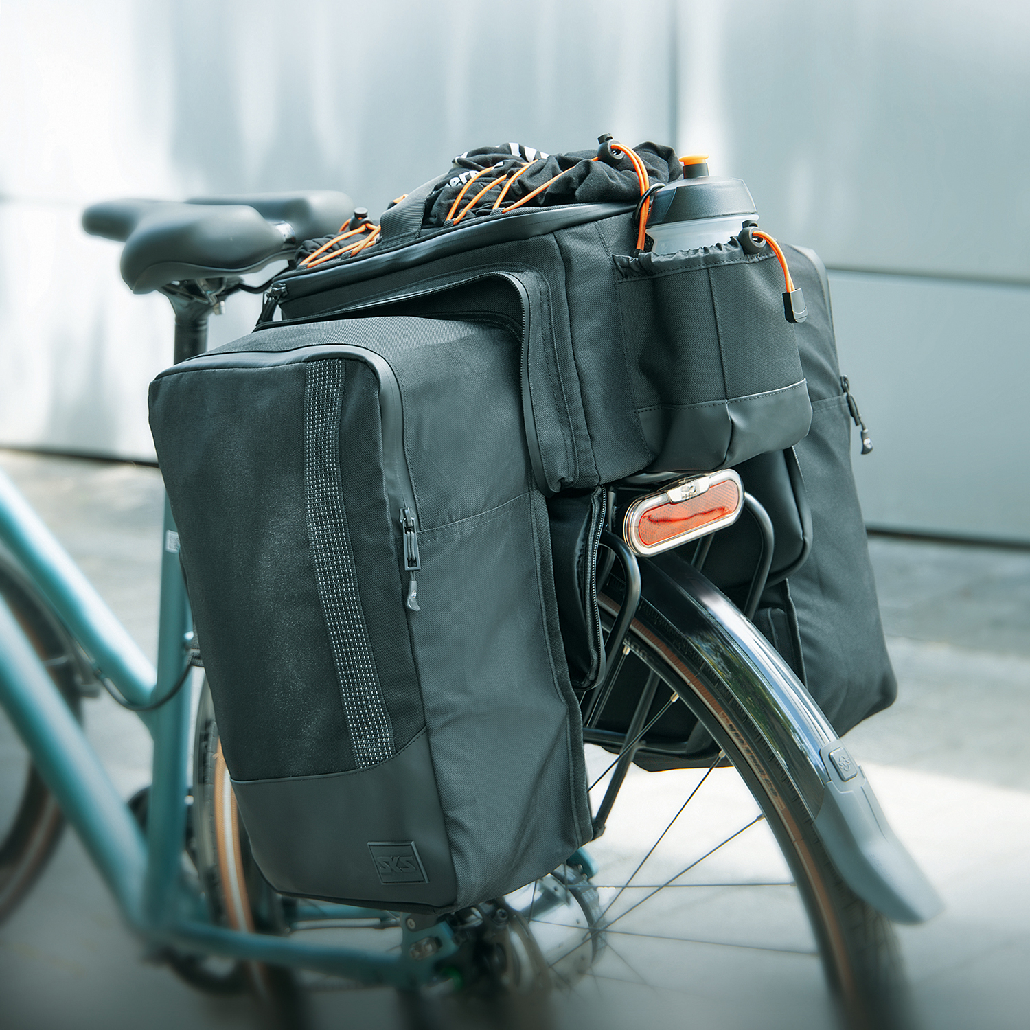Сумка на багажник SKS INFINITY URBAN TRUNKBAG XL, цвет Черный