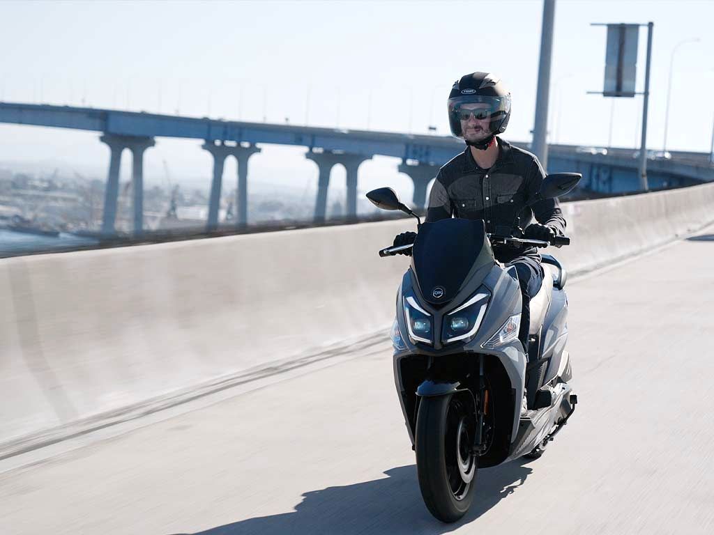 Скутер SYM Jet14 200 белый