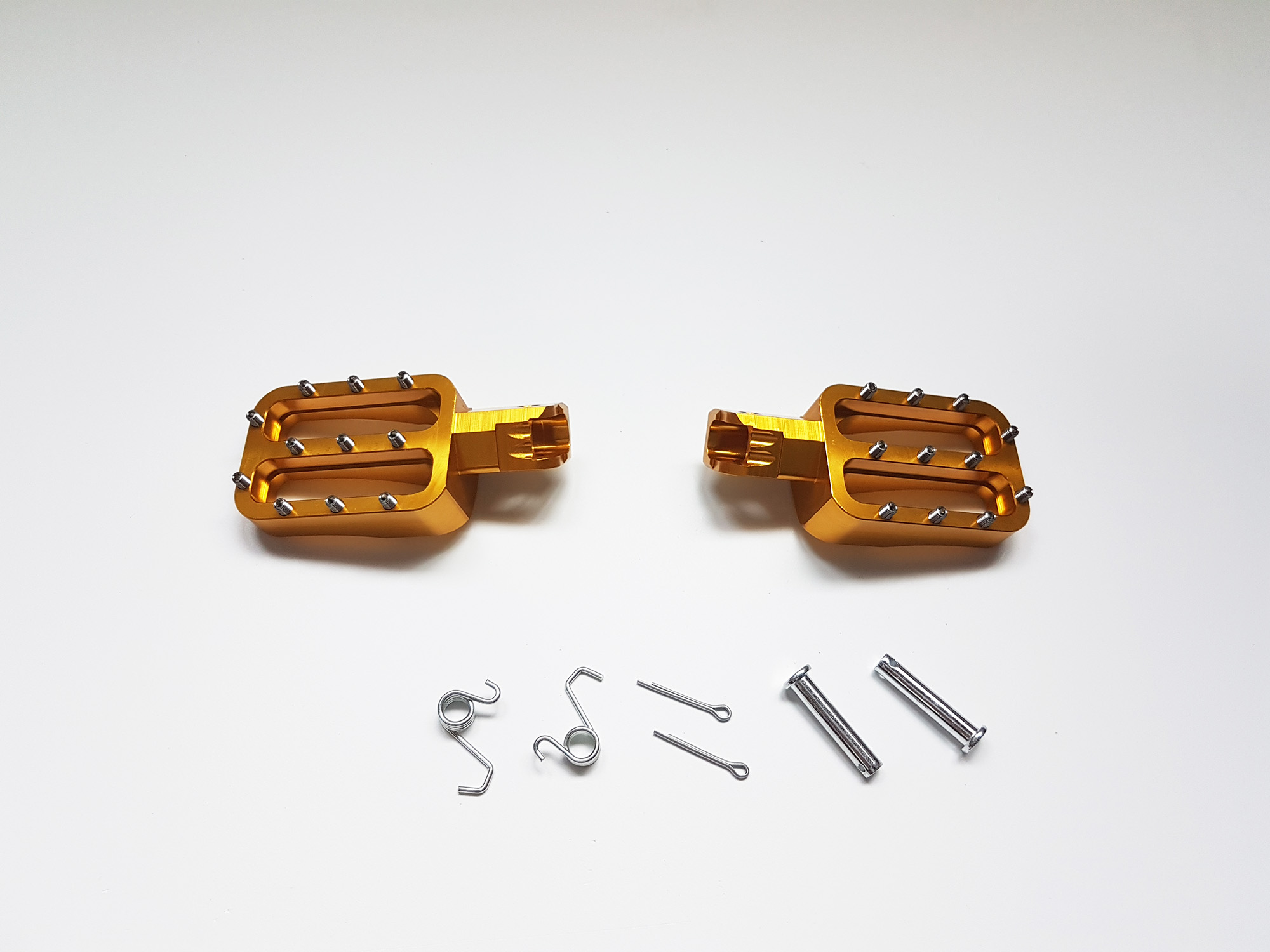 Подножки водителя CNC (пара) золото