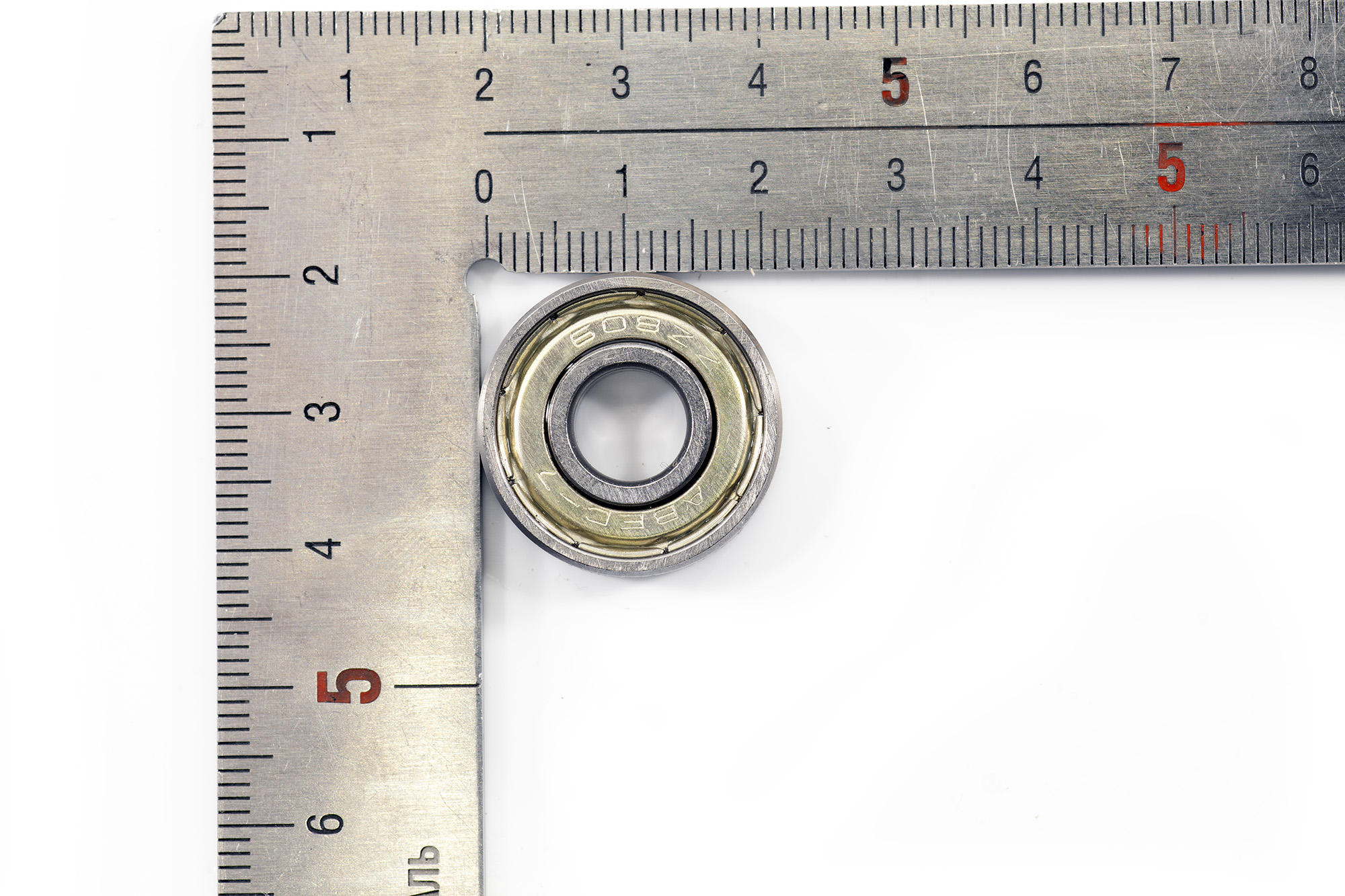 Подшипник 608